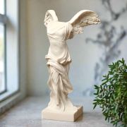 Nike of Samothrace Statue
